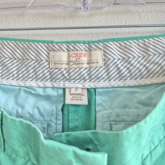 J. Crew Women's Teal Chino Shorts Size 2 - Picture 3 of 4